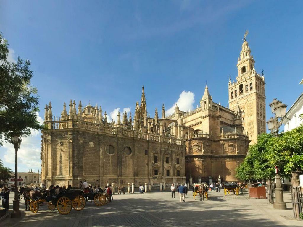Loft Aire Sevilla Cathedral Eksteriør billede